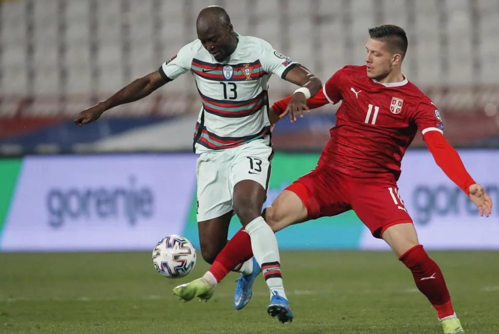 关于里程碑夜！波尔图战术微调，世预赛集结日刷纪录，值得警惕，训练强度显著提升的信息