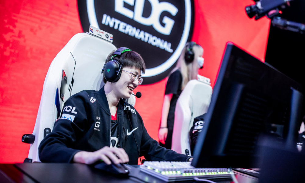 FPX前途光明!,巴特勒新星表现优异表现突出上演精彩一战(英雄联盟fpx夺冠那一年) FPX前途光明!,巴特勒新星表现优异表现突出上演精彩一战(英雄联盟fpx夺冠那一年)