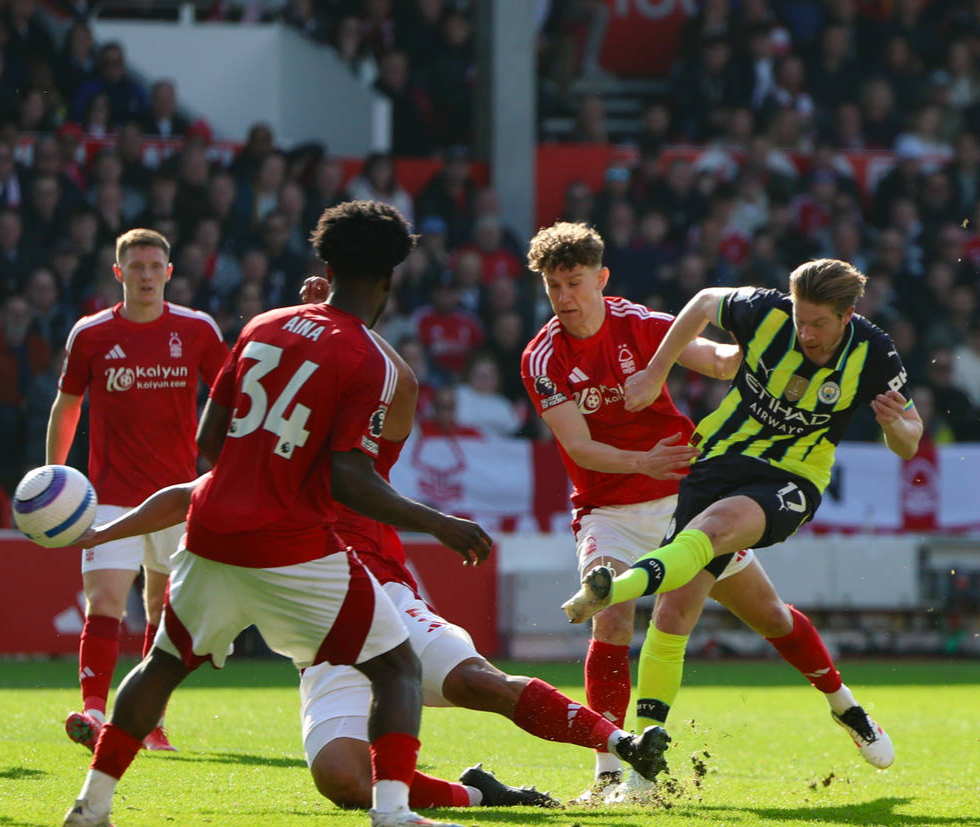 开云体育-转折点！曼城防线松动，英超国际比赛日攻防权衡，质疑声仍在，轮换策略成焦点的简单介绍