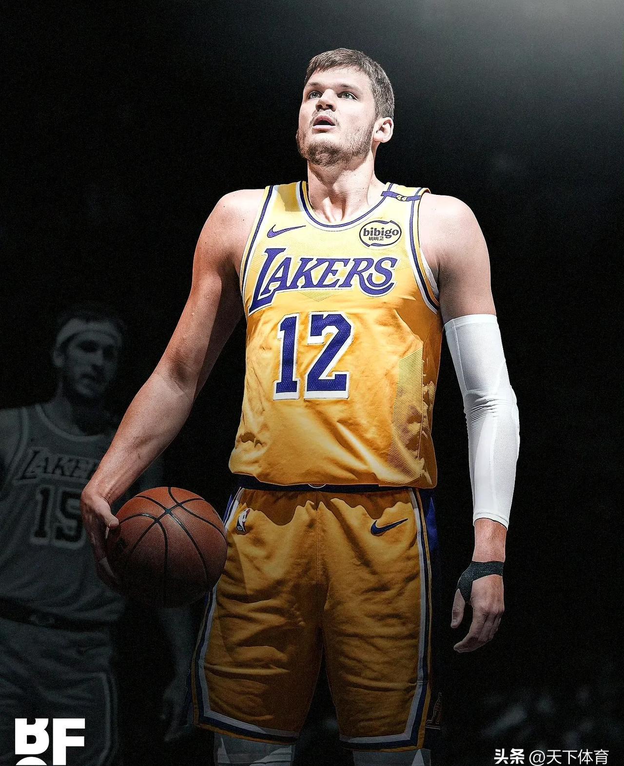 开云体育-里程碑夜！洛杉矶湖人绝杀压哨；CBA常规赛窗口期刷纪录；引发热议；临场指挥获称赞(乔丹9次压哨绝杀明细详解)