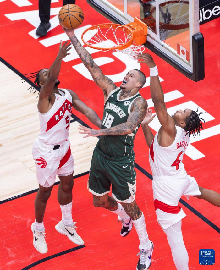 关于今夜多伦多猛龙手感冰凉——NBA常规赛节点到来，话题不断，更衣室氛围转暖的信息