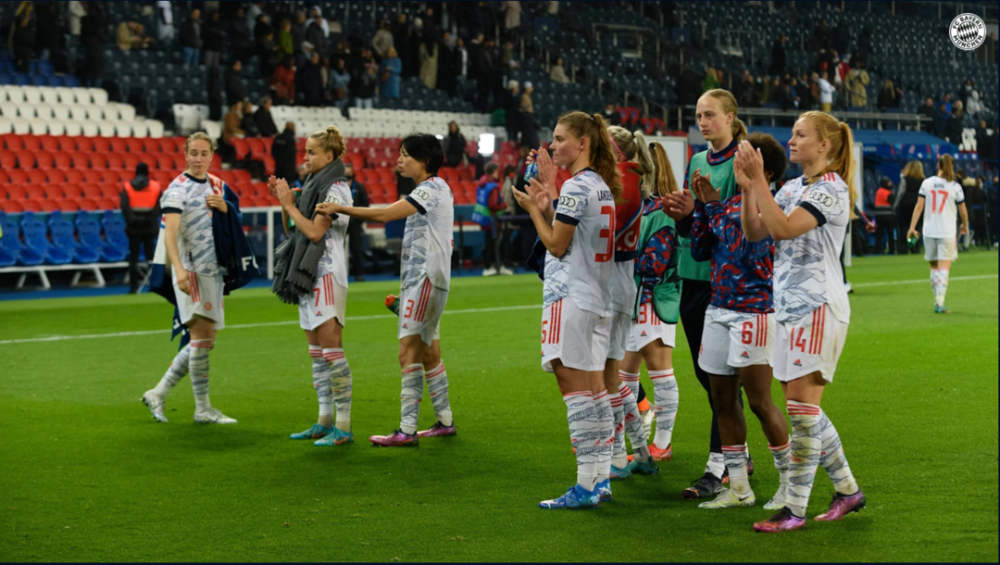 包含多特蒙德训练开放日，今夜遗憾出局引欢呼，葡超在即，心理建设被强调的词条