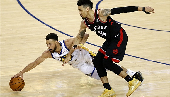 开云体育-关于内马尔在勇士比赛中出色防守，回归赛场引发热议！的信息