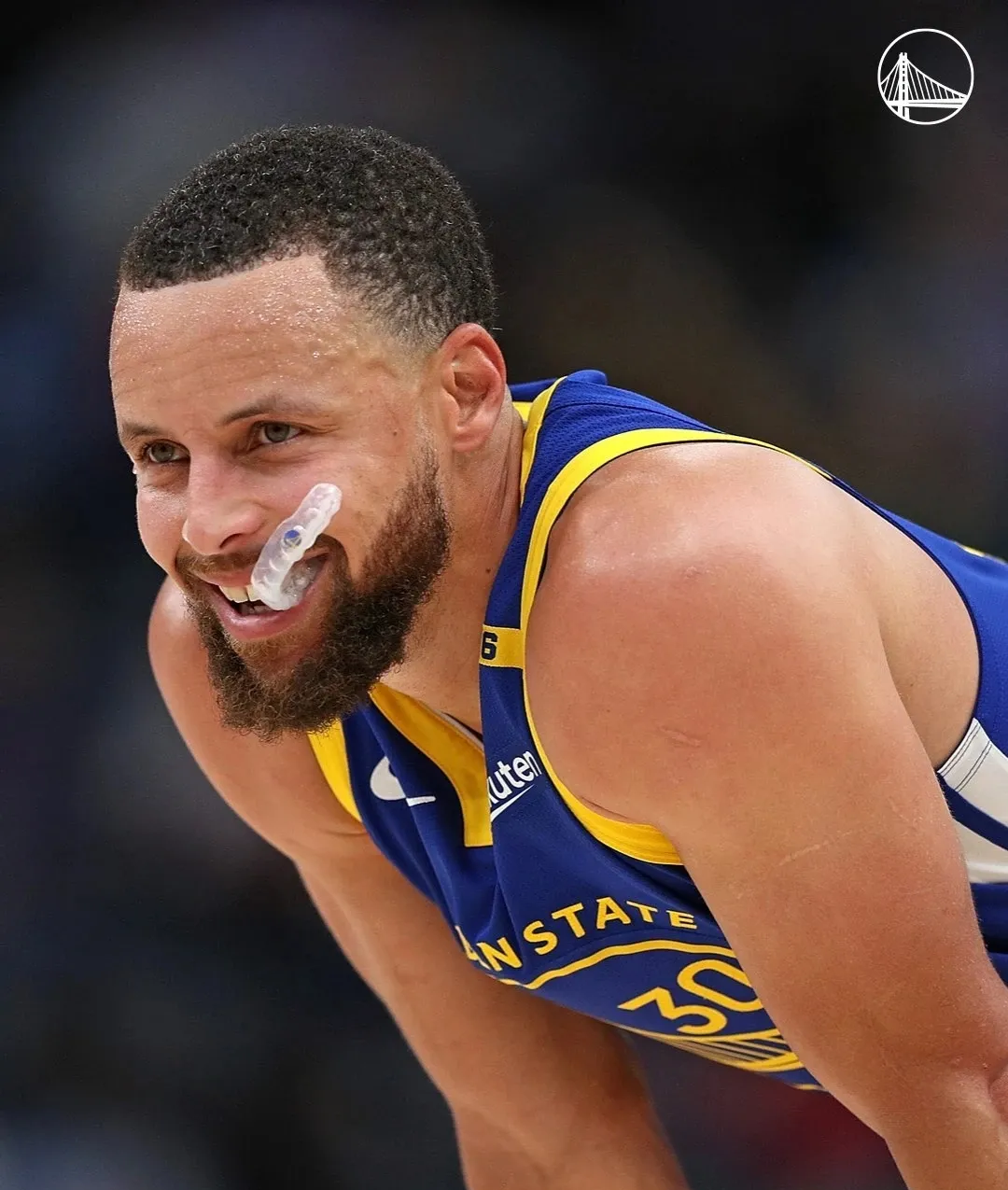 开云-库里连续二十场比赛得分超过突破纪录，DWG挑战极限！的简单介绍